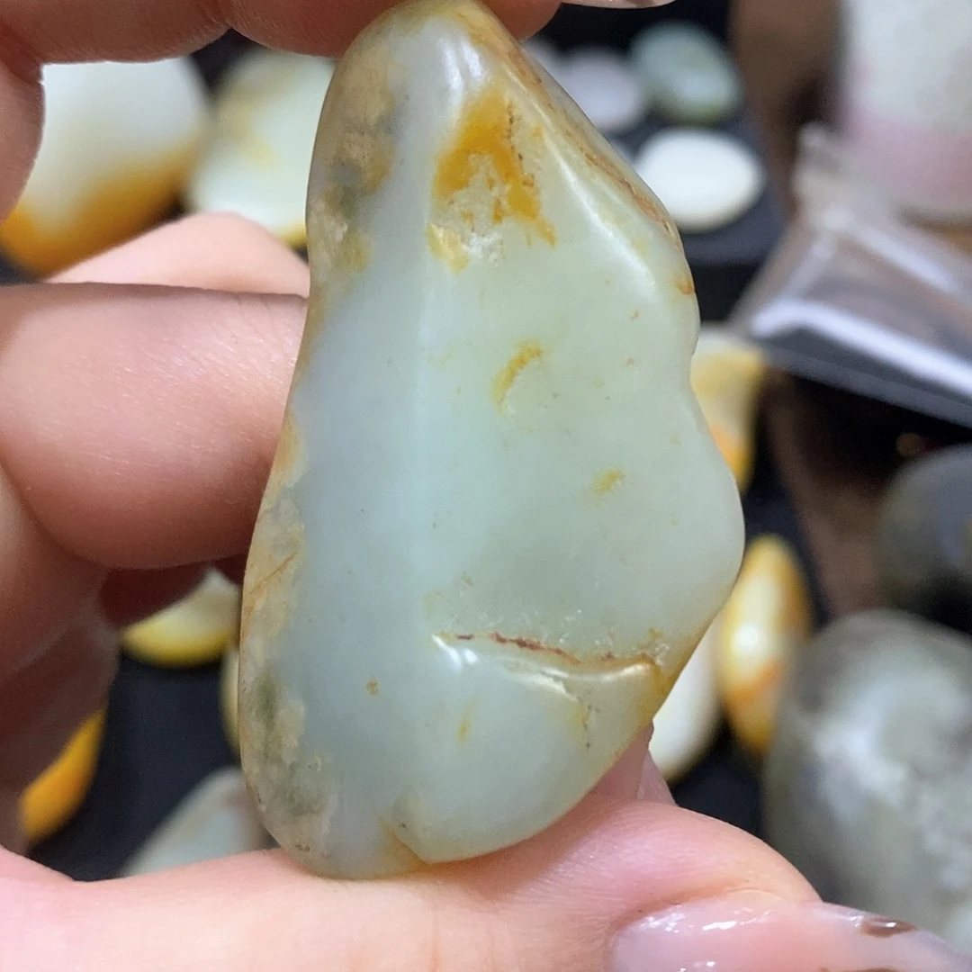 未镶嵌和田玉（糖玉）挂件