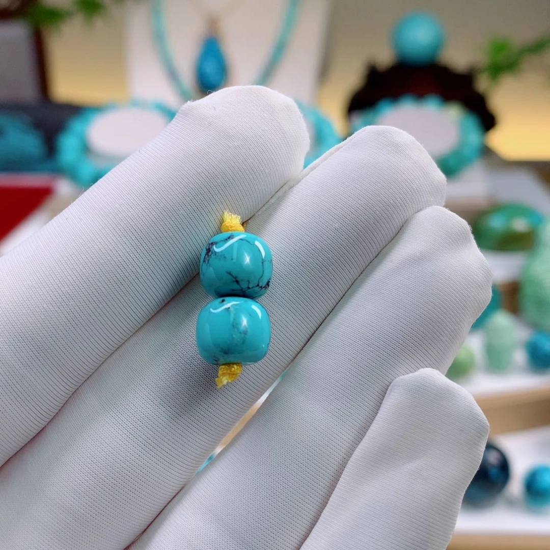 未镶嵌绿松石颈饰