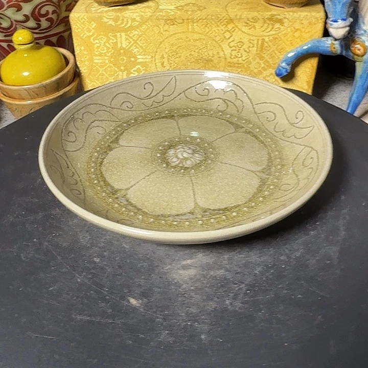 嗯***滴瓷片瓷碗器型美观大方