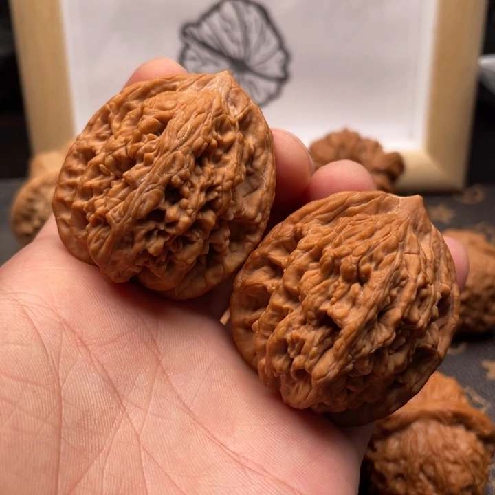 核桃麦穗虎头文玩核桃