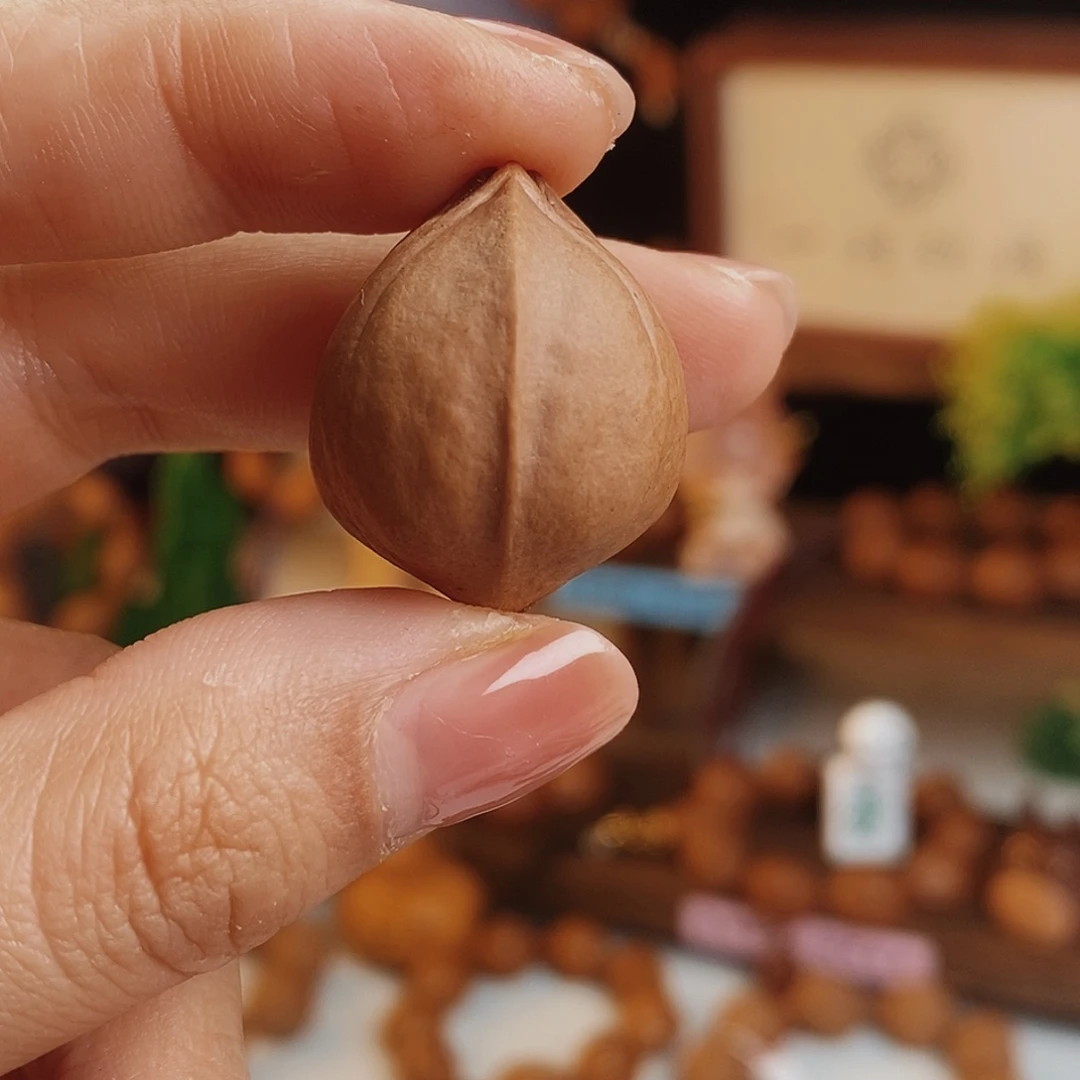 不***说吊坠橄榄核21/26单颗，去霜不退不换