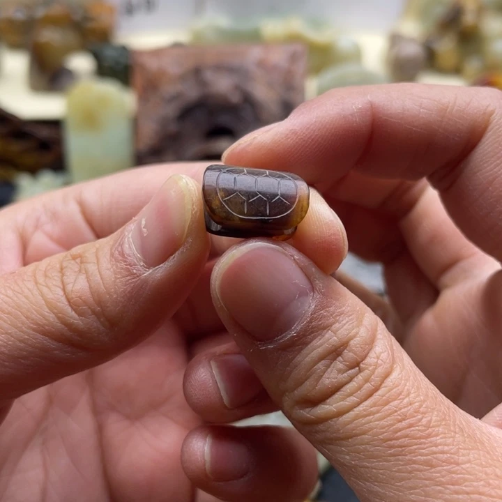 蛇纹石玉颈饰未镶嵌48