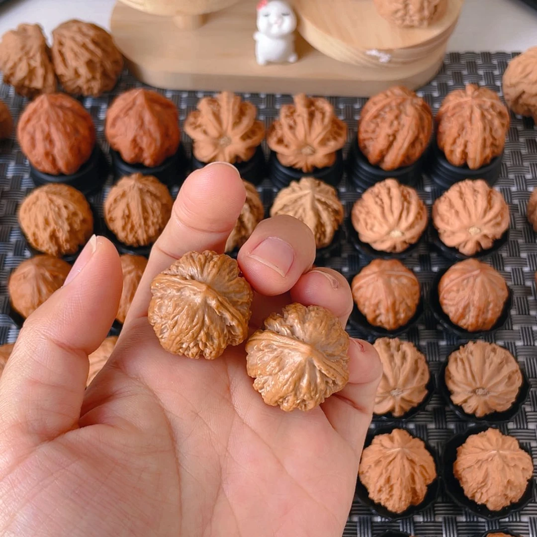 【闪购商品】文玩核桃吊坠上****?圣火令