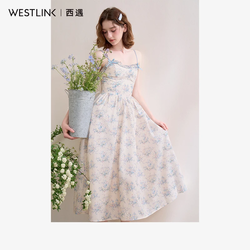0483西遇碎花吊带连衣裙女2025年春季新款海边度假法式收腰长裙