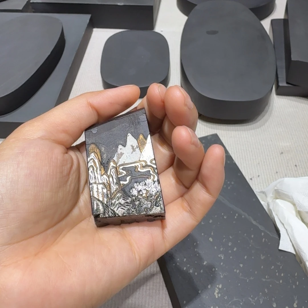 怡***林歙砚老坑砚料一方