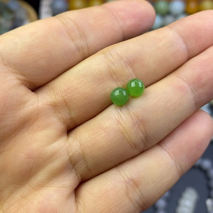 和田玉未镶嵌珠宝半成品碧玉卡6单珠