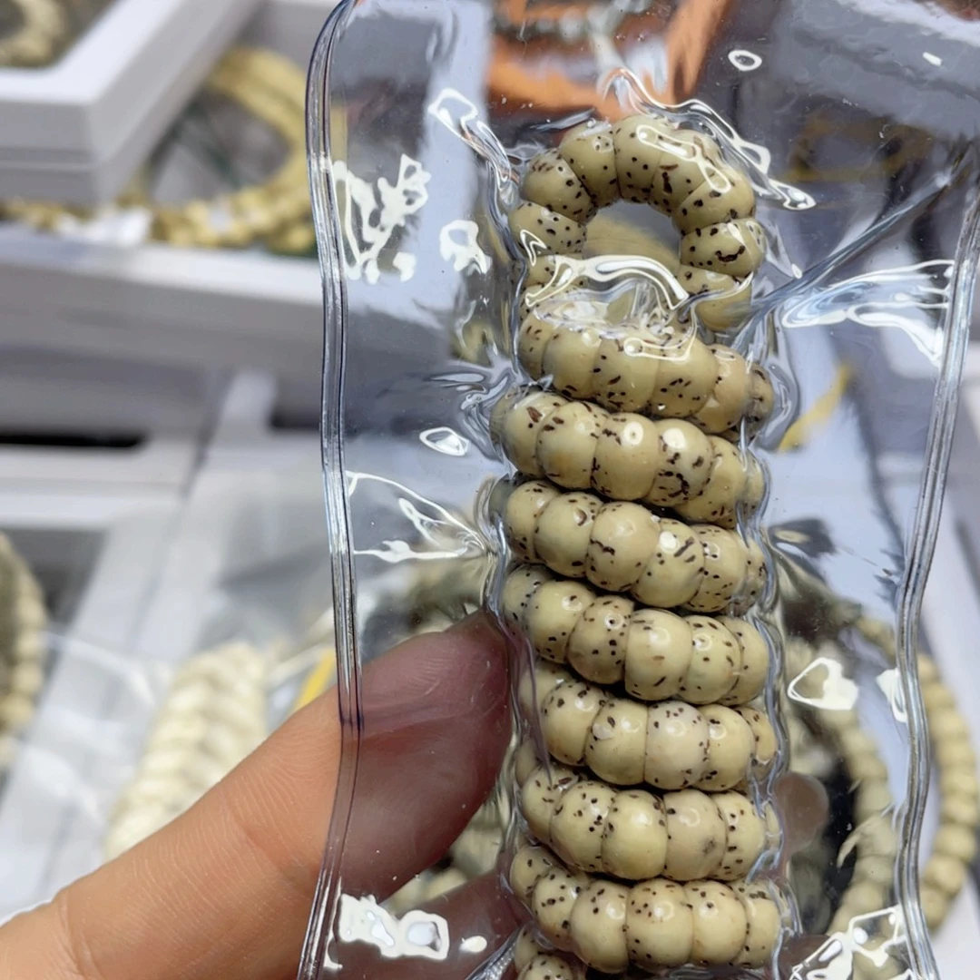 手串星月菩提石玉料留白大肠氧化特价尺寸6.5