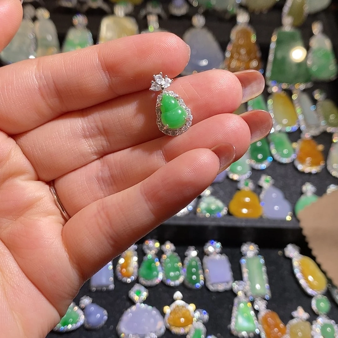 颈饰银S925镶嵌翡翠白*～天然翡翠