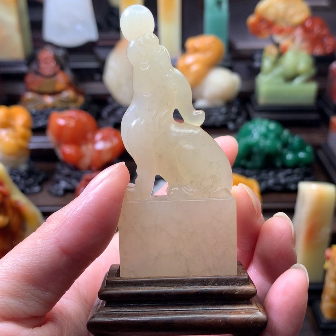 寿山石印石寿山石坑头晶