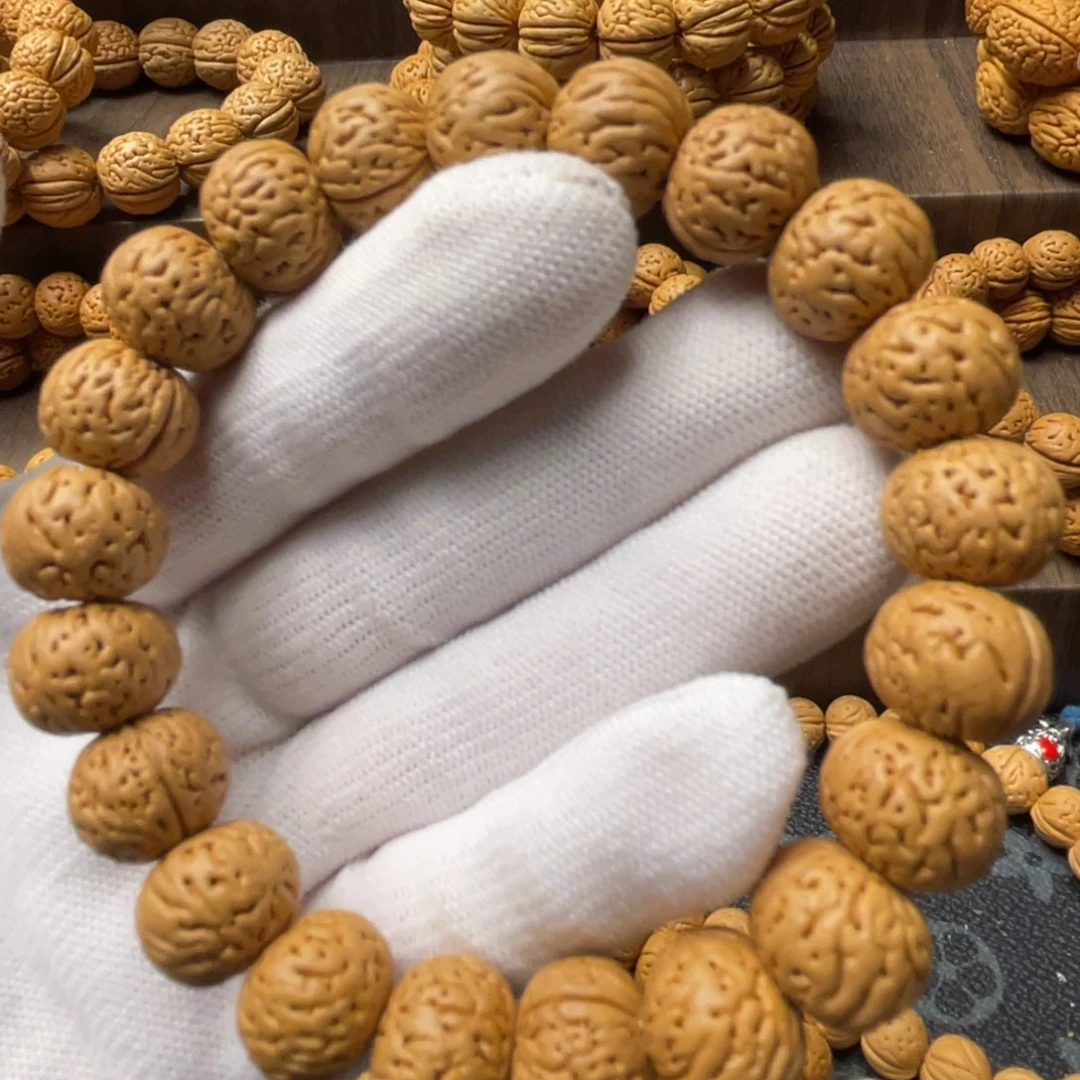 手串桃核野生红魔金豆