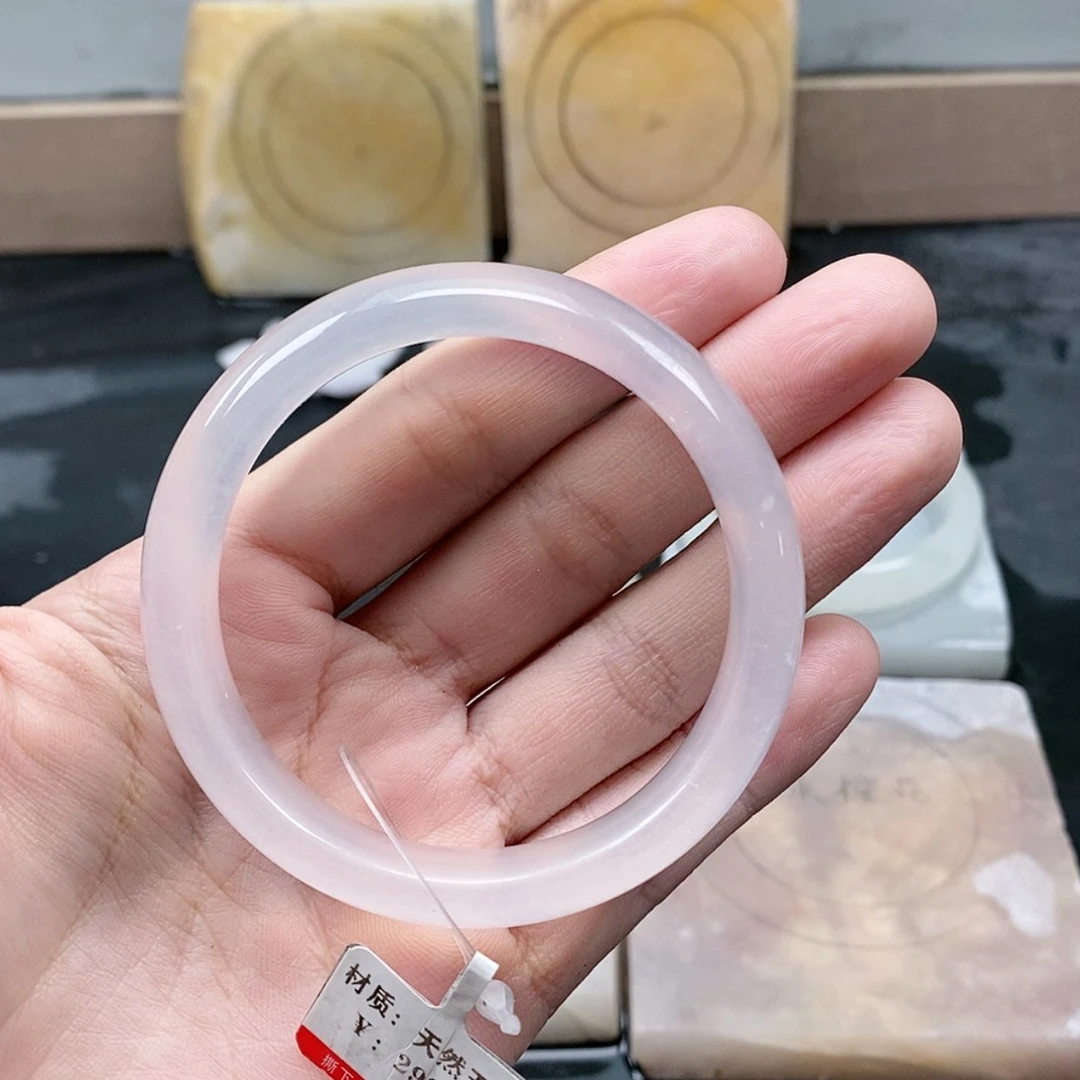 【闪购商品】未镶嵌手镯石英质玉春***?