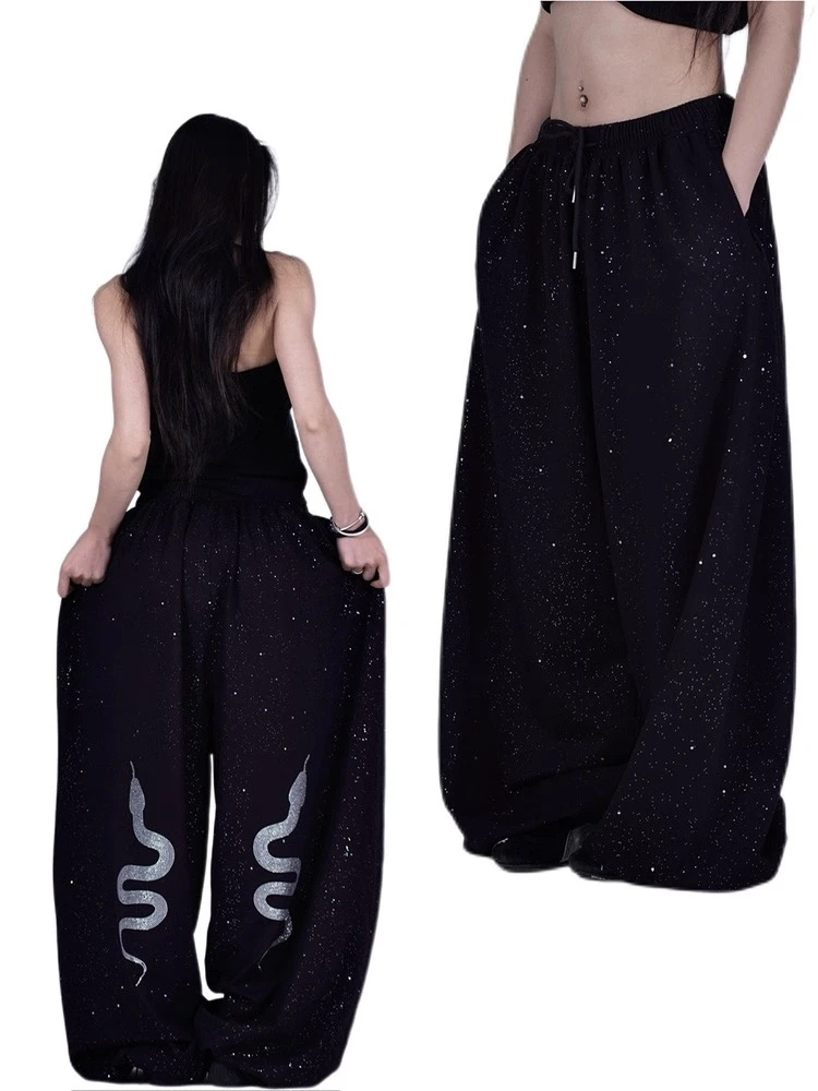 原创烫钻撒银爆闪小蛇印花闪闪卫裤女慵懒松弛感宽松型街舞运动裤
