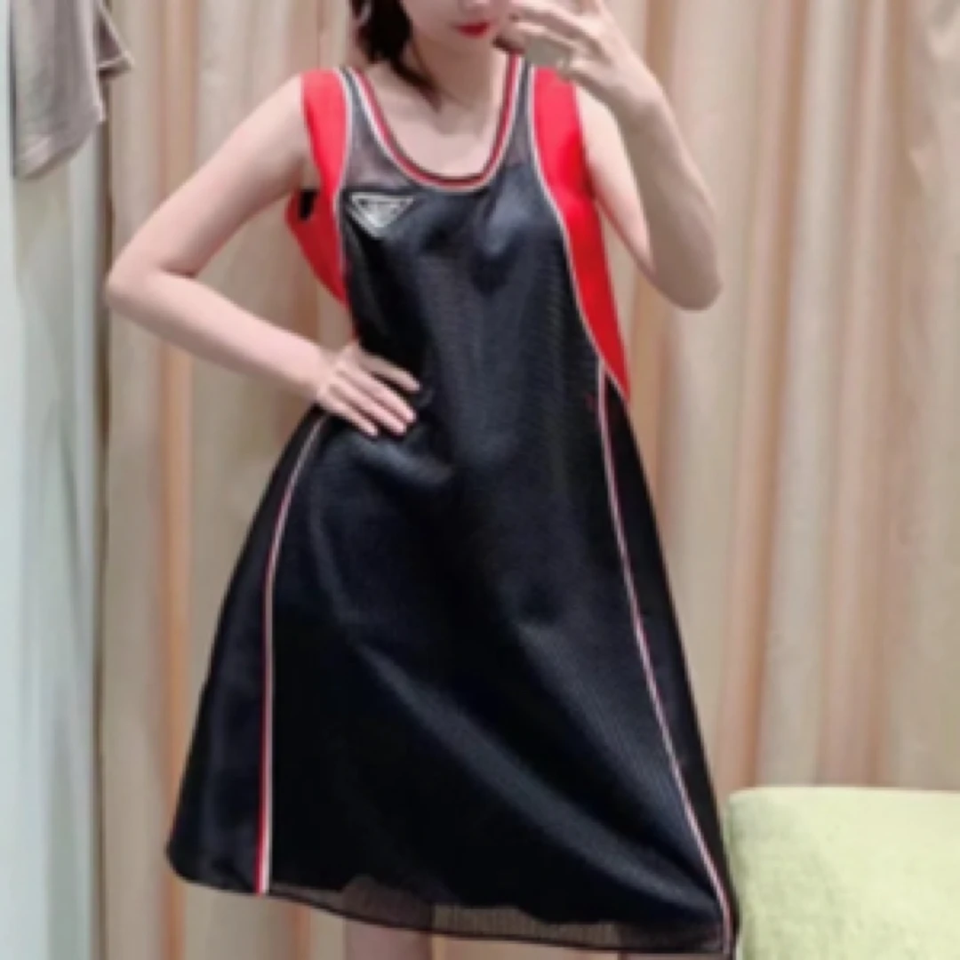 全新未使用 Prada/普拉达 徽标字母撞色无袖连衣裙/36码/D00996
