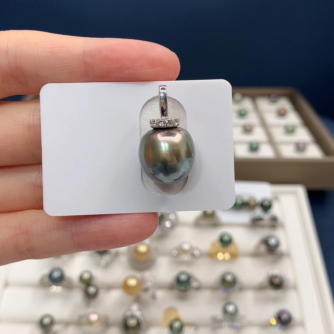 银S925镶嵌吊坠(不含链)海水珍珠大溪地孔雀绿吊坠（不退换