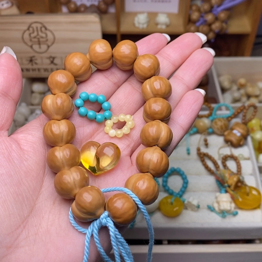 吊坠猴头核桃15蜜桃臀手持2.02克爱心蜜卡环绿卡环