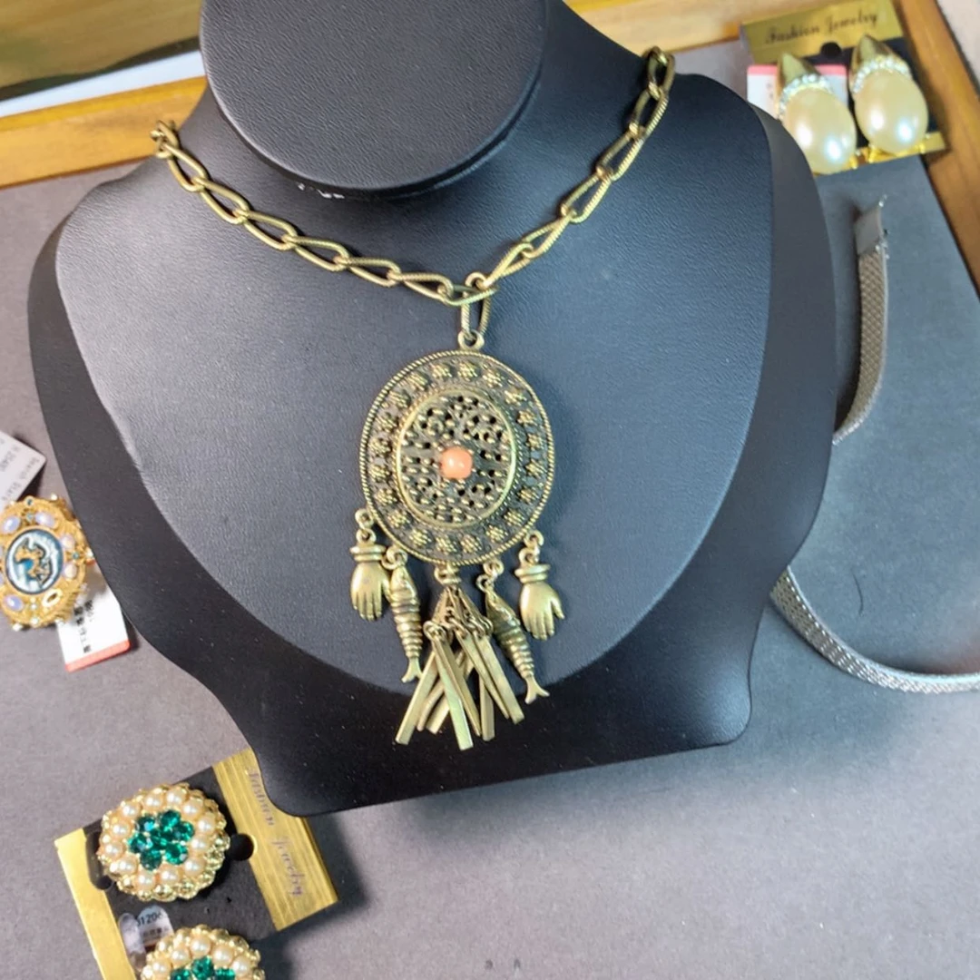 【闪购商品】瓷片楚楚中古满50包邮