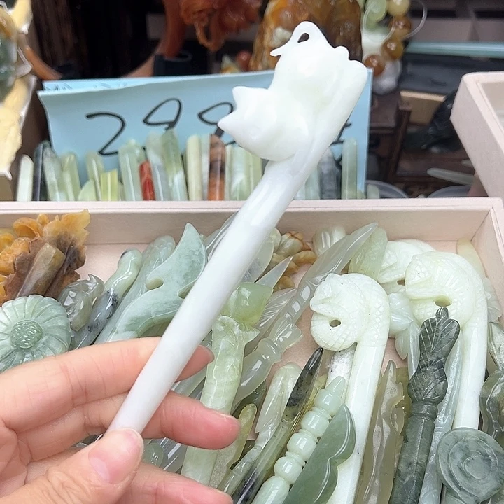 蛇纹石玉未镶嵌发簪