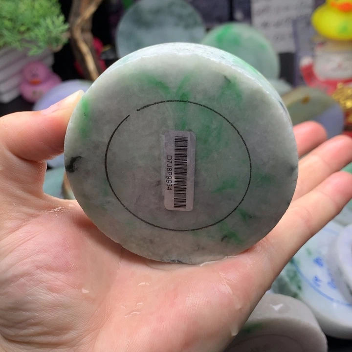 未镶嵌手镯定制翡翠