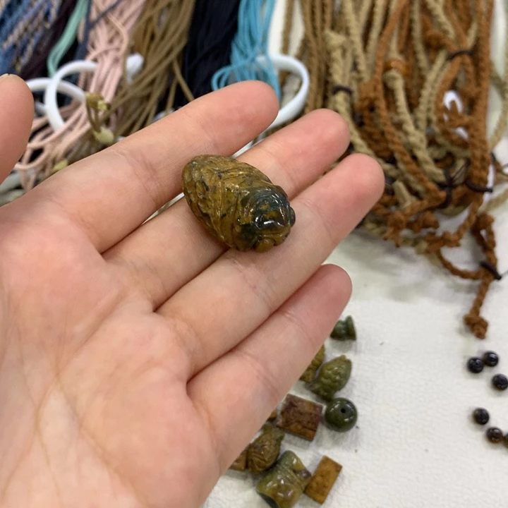 麒***宝岫岩河磨玉（透闪石质玉）未镶嵌挂件