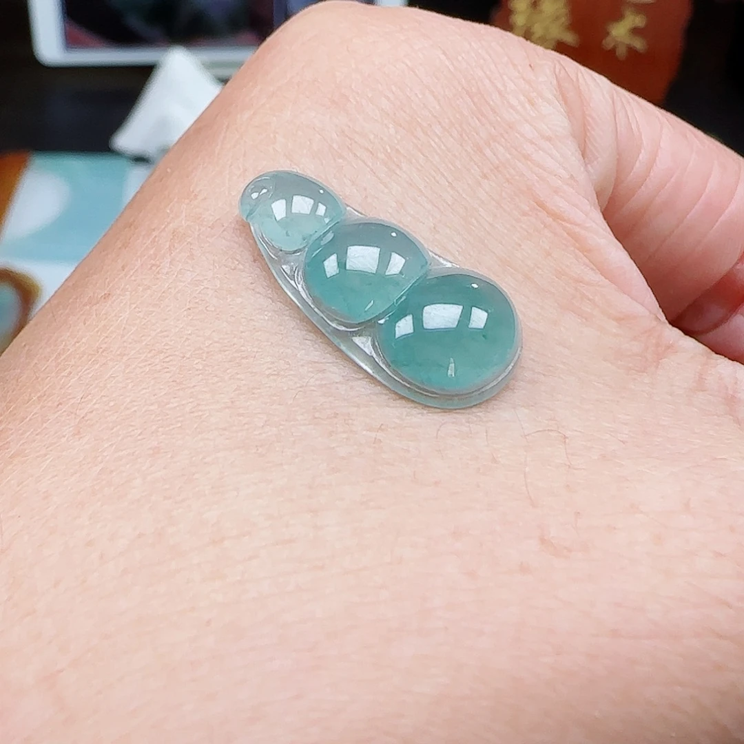 定制翡翠未镶嵌缅甸翡翠挂件