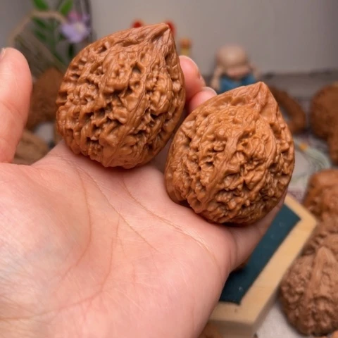 吊坠文玩核桃莱**属41全品核遵