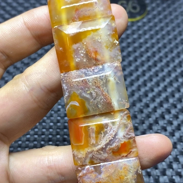 路***甲玛瑙/玉髓未镶嵌1