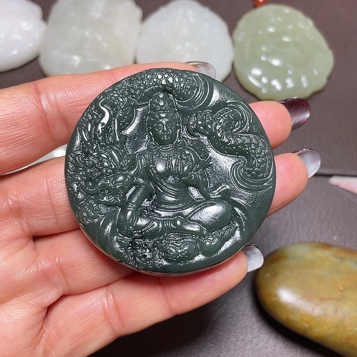 和田玉未镶嵌颈饰