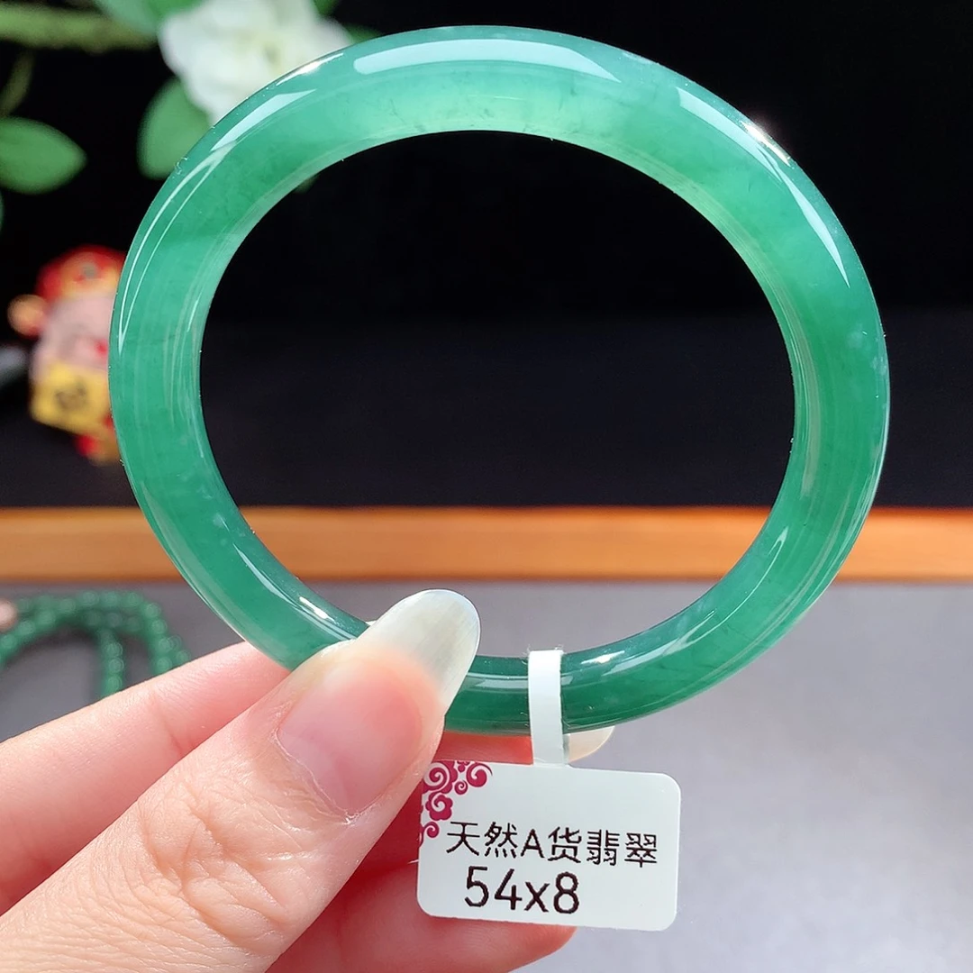 未镶嵌手镯（圆镯）翡翠