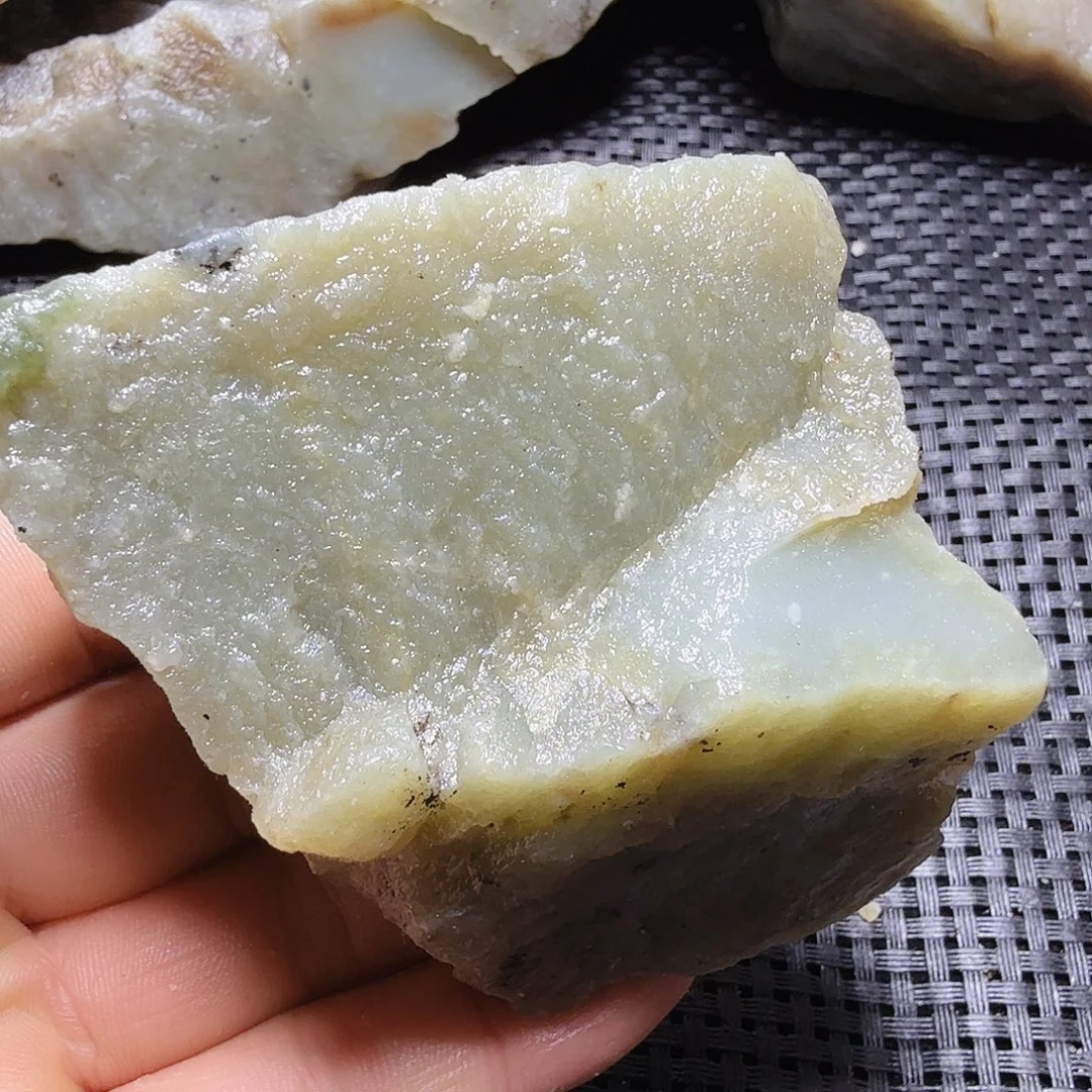 和田玉（糖玉）未镶嵌珠宝半成品