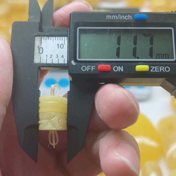 琥珀（矿物珀）未镶嵌裸石