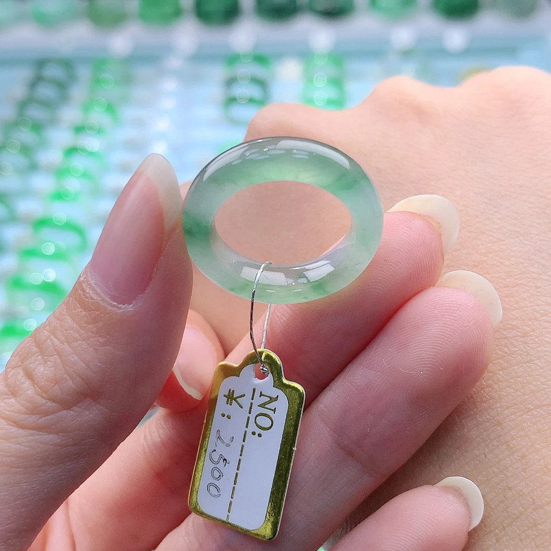 未镶嵌戒指翡翠梨*.缅甸翡翠A货