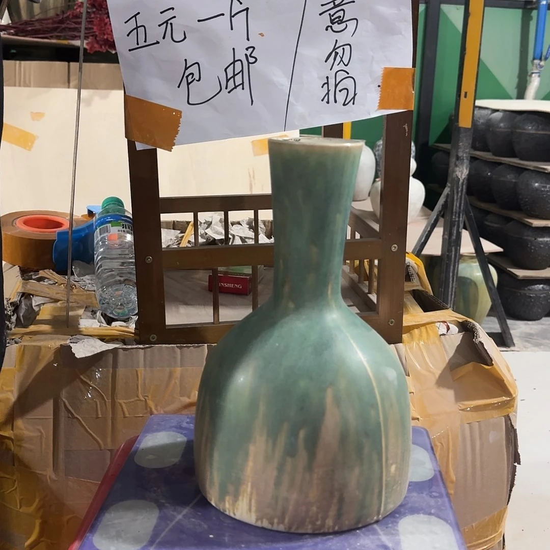 景德镇陶瓷花瓶微瑕