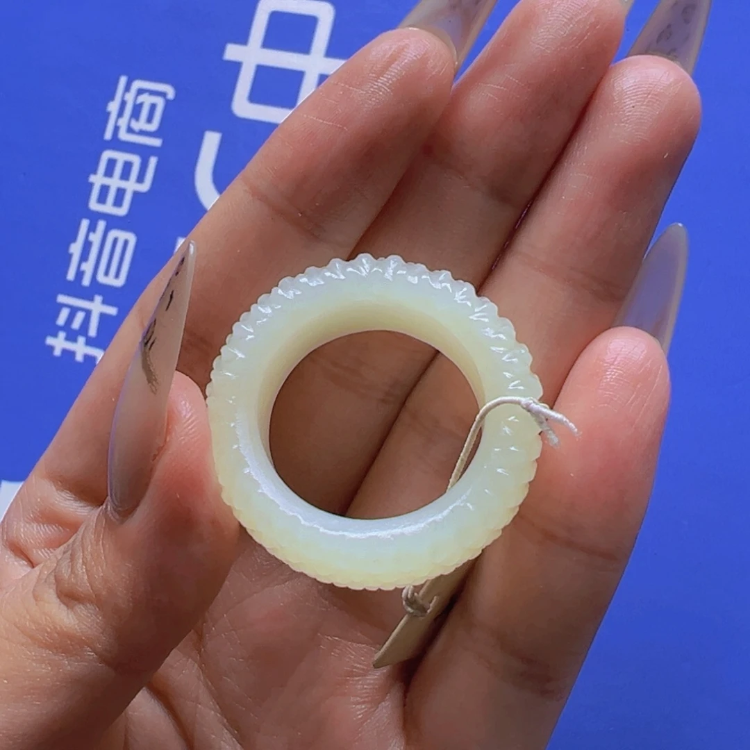 和田玉未镶嵌挂件春*