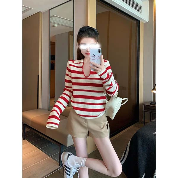 MISU/糜素红条纹翻领针织·长袖t恤女2025宽松休闲慵懒v领撞色上衣