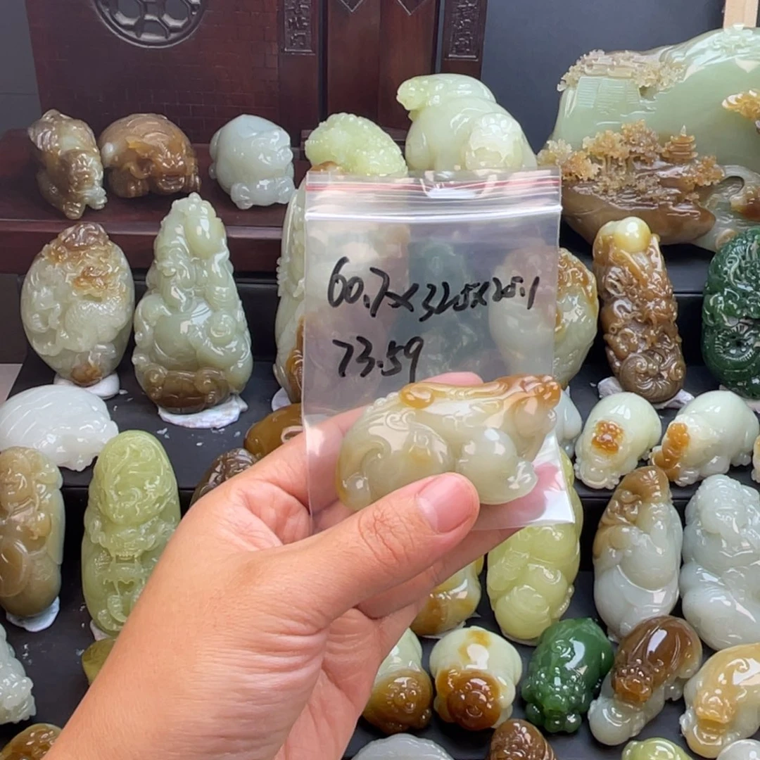 ****膜颈饰未镶嵌和田玉