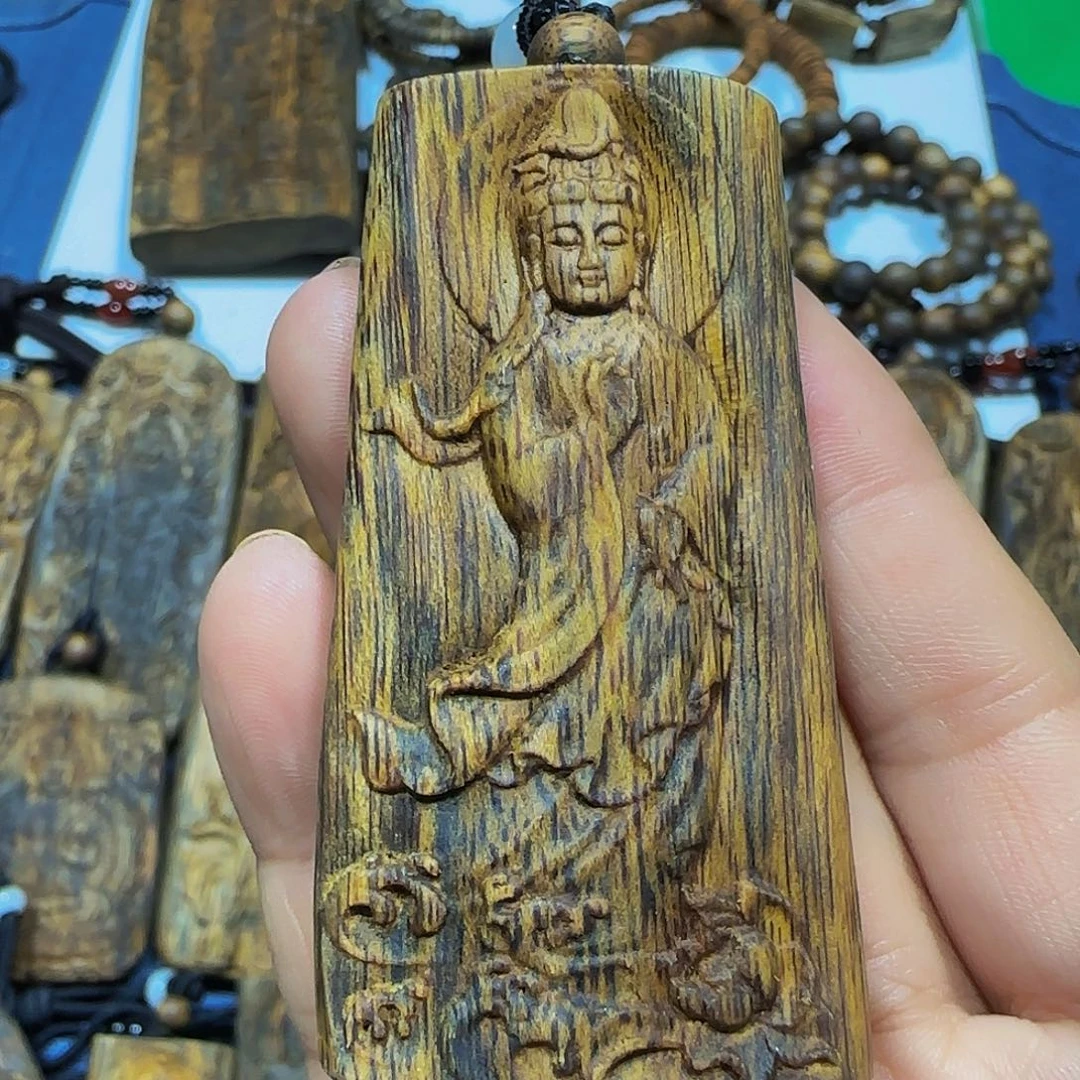 吊坠沉香海南白奇金丝油观音吊坠带绳16.6克