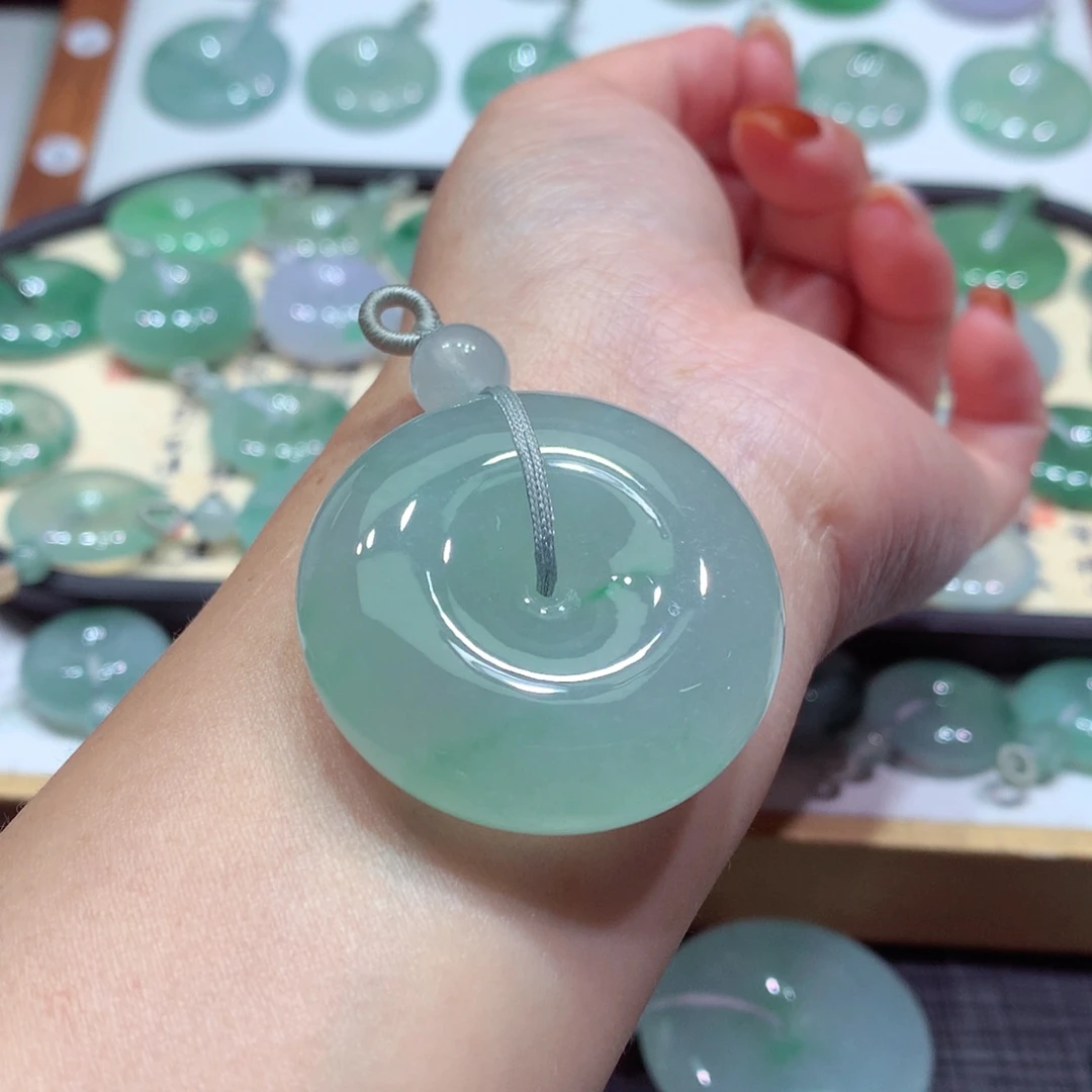 翡翠未镶嵌颈饰32尺寸38*11.8