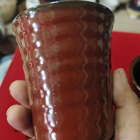 瓷片瓷片，各种摆件，均有瑕疵。沙锅！