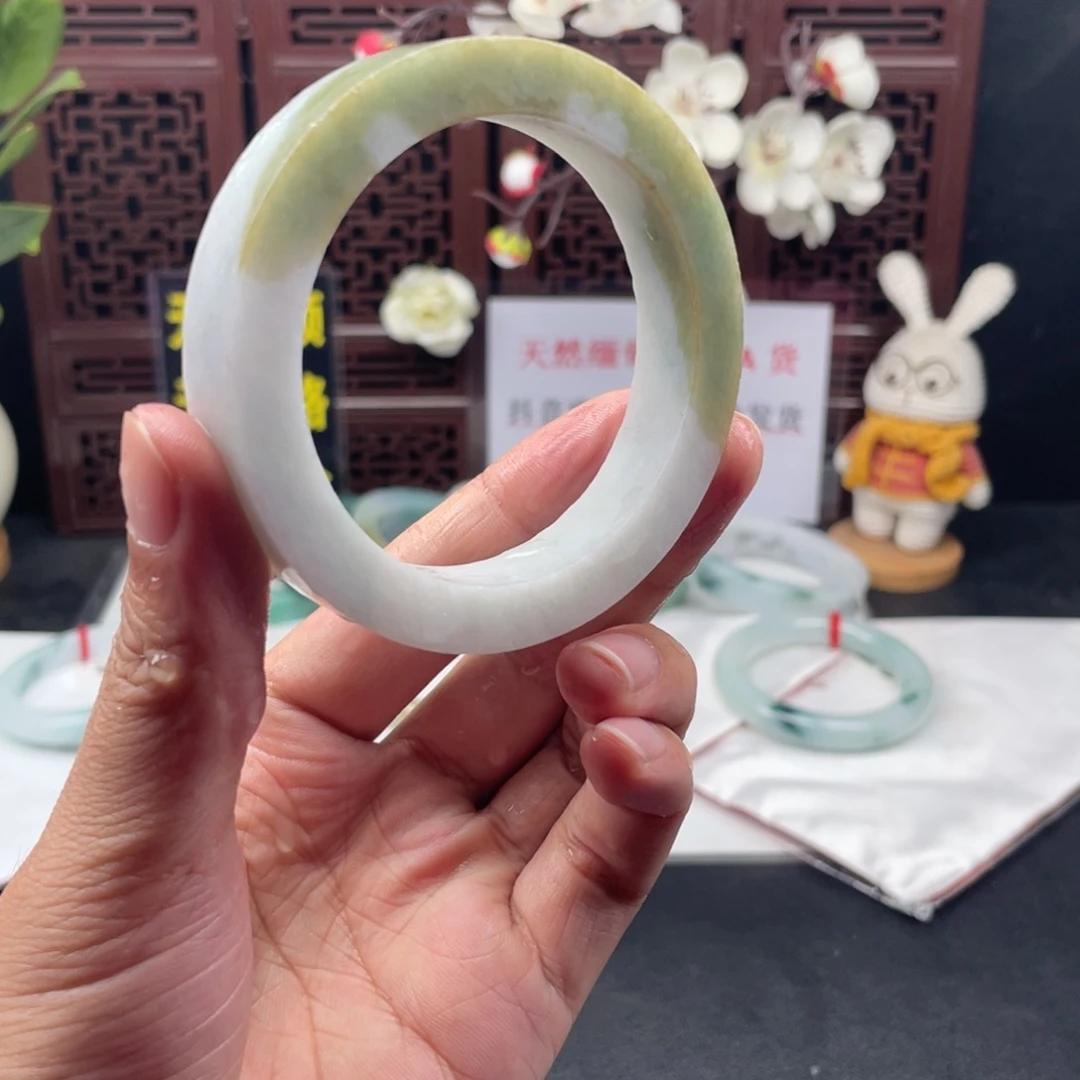 定制翡翠未镶嵌翡翠手镯定制