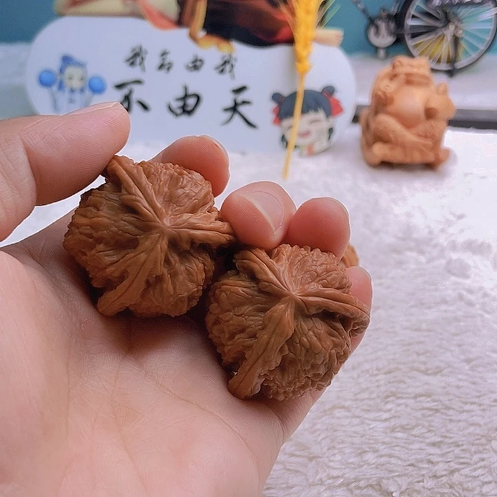 把件文玩核桃东*三棱