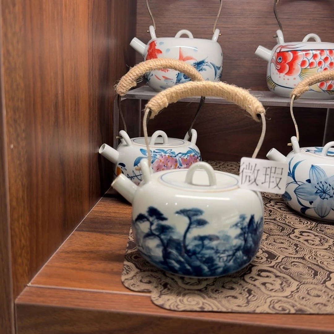 釉下手绘茶具微瑕