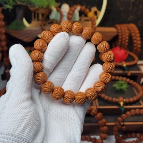 吊坠桃核13柳叶手串