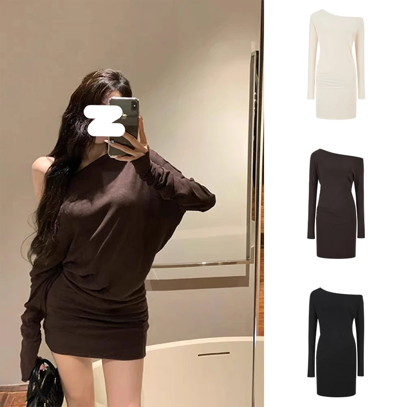 Moses Queen/魔西女王咖色斜肩长袖连衣裙女秋季遮肉显瘦包臀裙