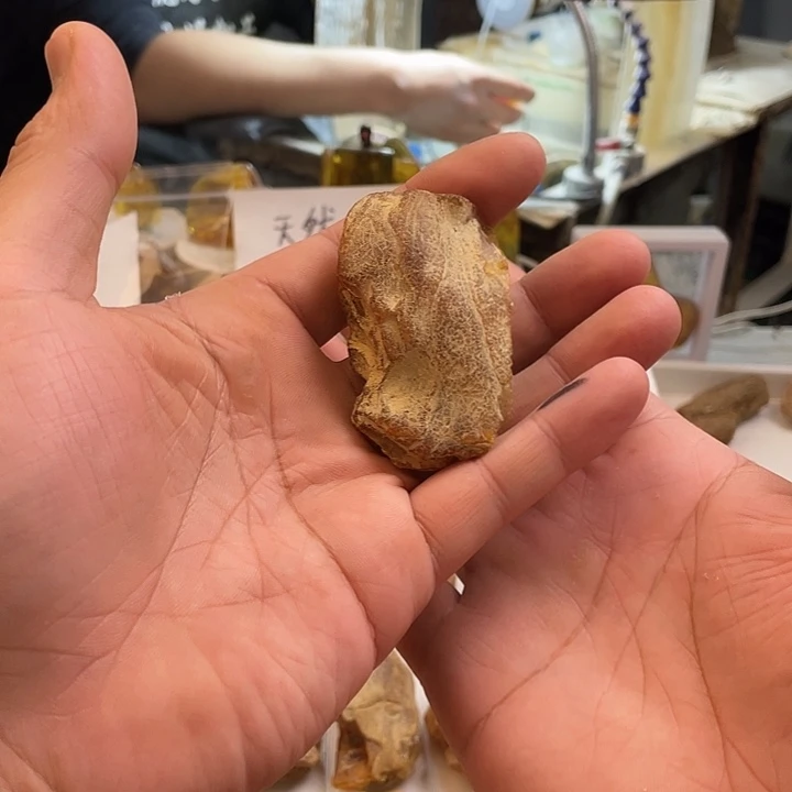 老***@定制琥珀未镶嵌天然琥珀蜜蜡