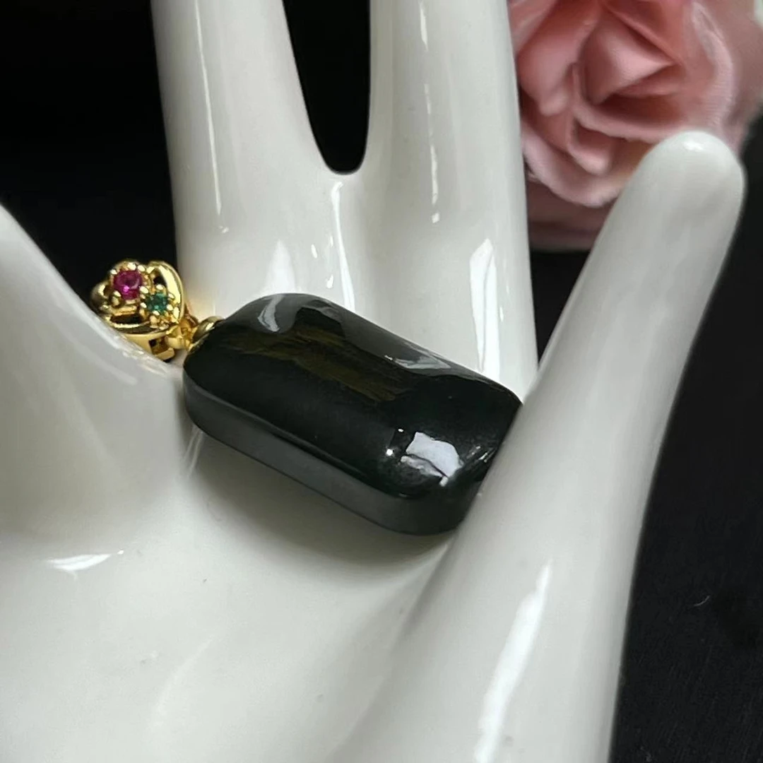 HT4610-和田玉无事牌吊坠-送礼佳品-配链子