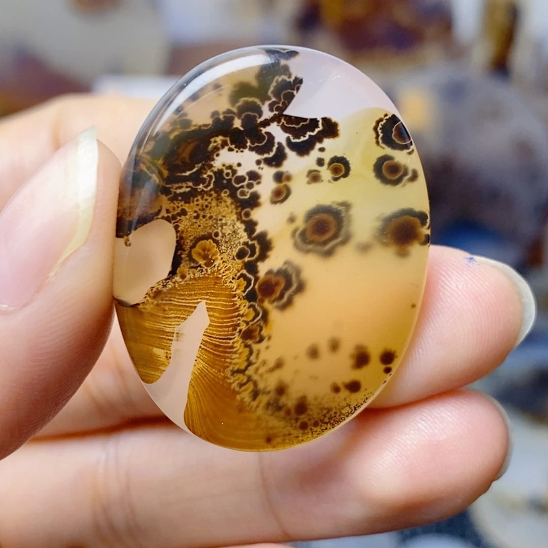 玛瑙/玉髓未镶嵌珠宝奇石