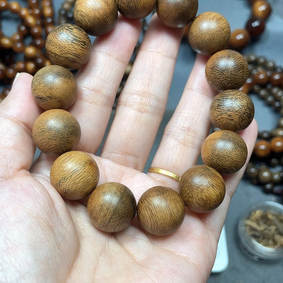 沉香手串黄棋玉化瘤疤1.6