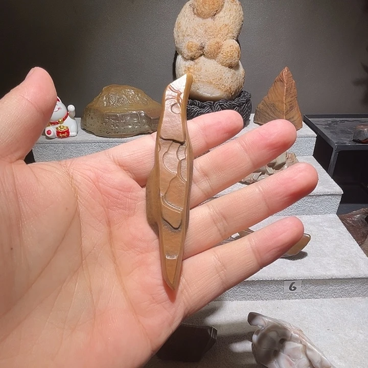 合成树脂戈壁石吊坠