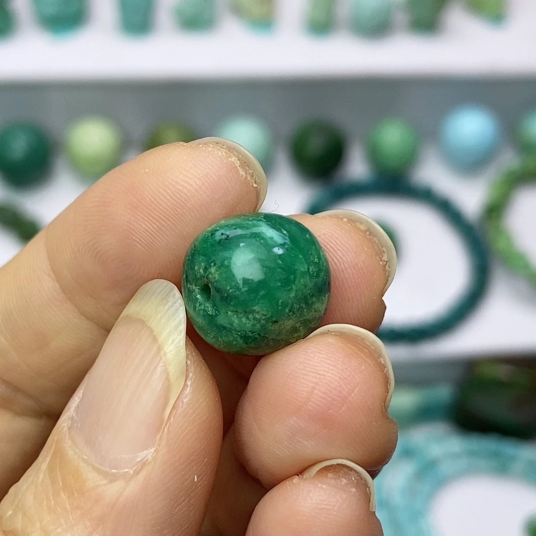 绿松石配饰未镶嵌