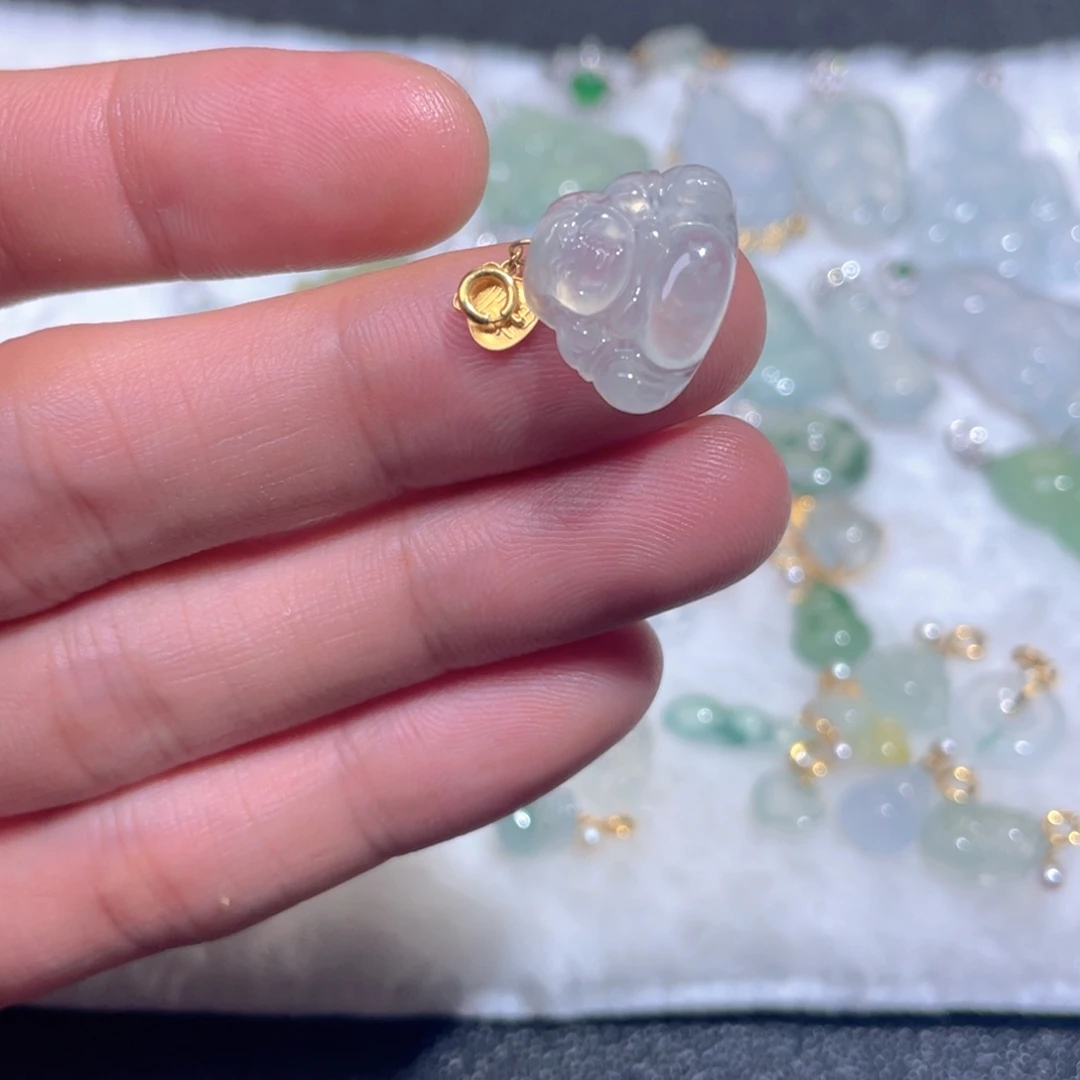 颈饰18K金镶嵌翡翠翡翠